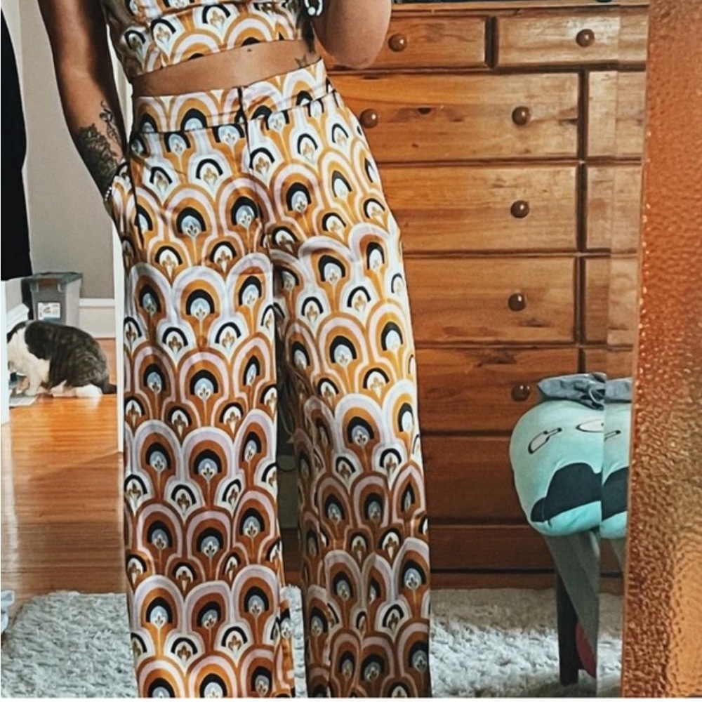 House of Harlow 1960 Retro Patterned Wide Leg Pants